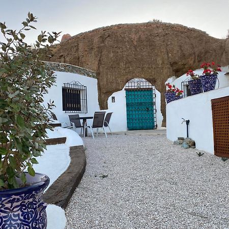 Villa Cuevas Oro Y Arcilla à Guadix Extérieur photo