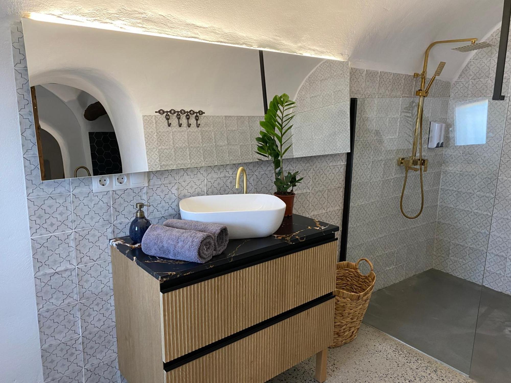 Villa Cuevas Oro Y Arcilla à Guadix Extérieur photo